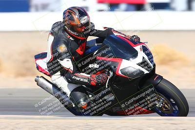 media/Jan-08-2022-SoCal Trackdays (Sat) [[1ec2777125]]/Turn 15 Inside (950am)/